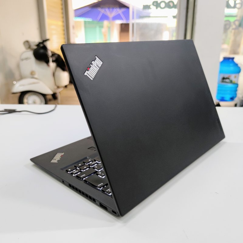  Lenovo Thinkpad X1 Carbon Gen 5 laptop trả góp đưa trước từ 0 đồng và nhiều ưu đãi