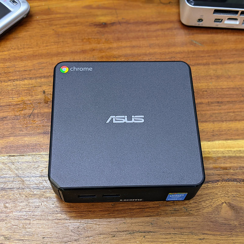 ASUS Chromebox2 mini pc có mức giá rẻ nhưng cấu hình khá cao